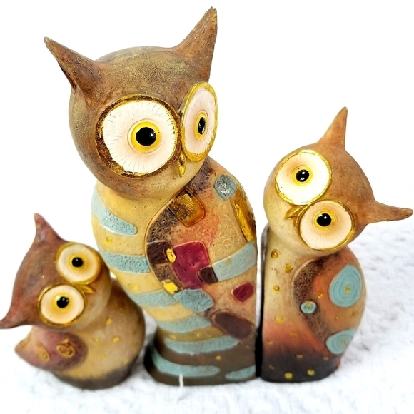 Beautiful Shelf Desk Colorful Resin Mother Owl and Two Baby Owlets Figurine - Picture 3 of 8